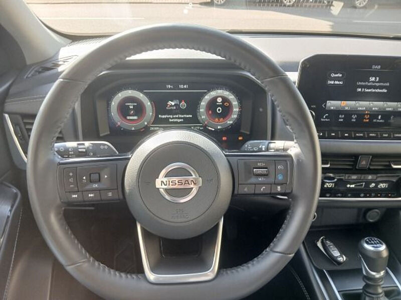 Nissan Qashqai 1.3 DIG-T  N-Connecta Navi Sitzheizung Anhängerkupplung