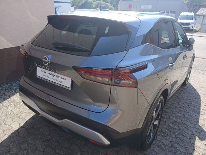 Nissan Qashqai 1.3 DIG-T  N-Connecta Navi Sitzheizung Anhängerkupplung