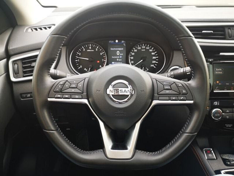 Nissan Qashqai 1.3 N-Motion Automatik Navi + 4 Kameras Sitzheizung