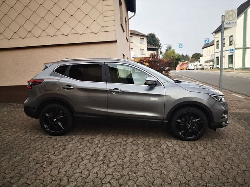 Nissan Qashqai 1.3 N-Motion Automatik Navi + 4 Kameras Sitzheizung