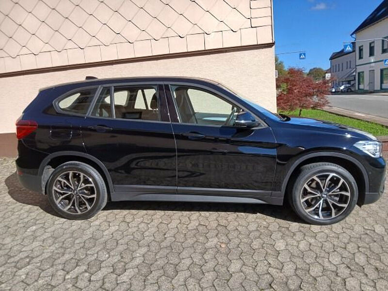 BMW X1 1.5 sDrive 18 i Advantage AHK Navi Sitzheizung