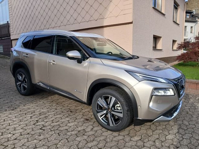 Nissan X-Trail e-Power 4x4 e-4orce Tekna Navi Sitzheizung