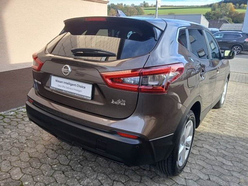 Nissan Qashqai 1.3 DIG-T Acenta Navi Sitzheizung