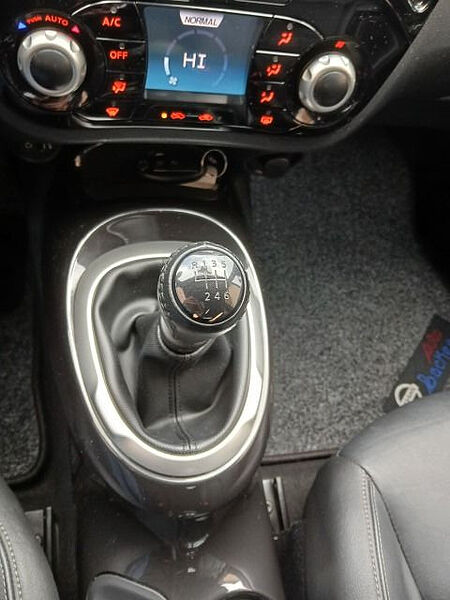 Nissan Juke 1.2 DIG-T Tekna AHK Navi + 4 Kameras Sitzheizung