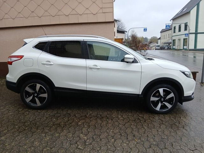 Nissan Qashqai 1.6 dCi N-Vision Navi+4 Kameras Sitzheizung PGD