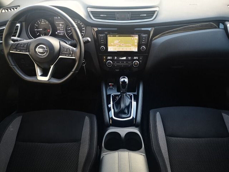 Nissan Qashqai 1.3 DIG-T Acenta Automatik AHK Navi Sitzheizung