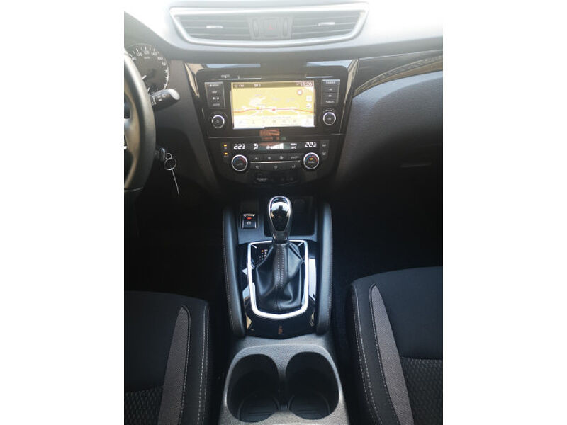 Nissan Qashqai 1.3 DIG-T Acenta Automatik AHK Navi Sitzheizung