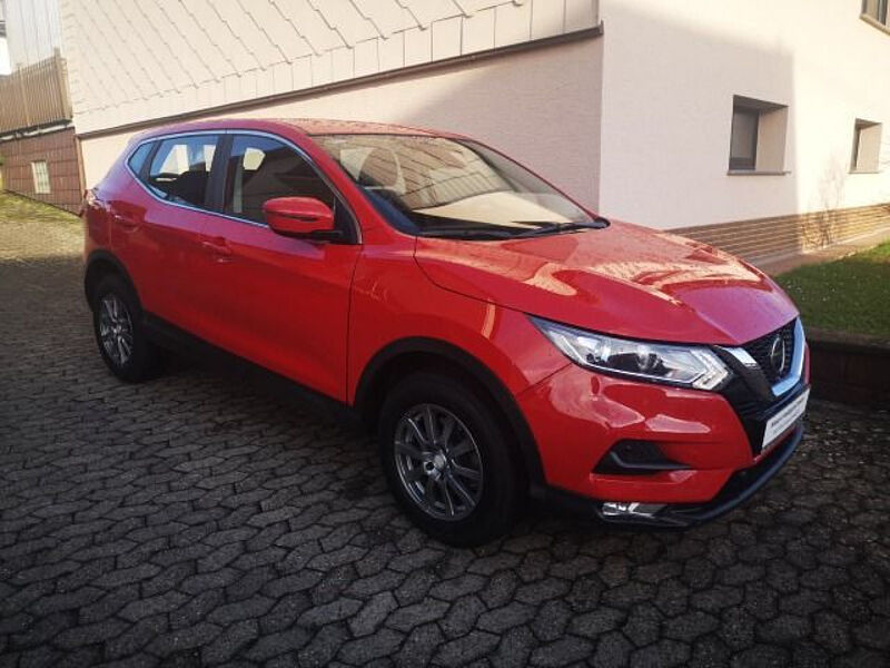 Nissan Qashqai 1.3 DIG-T Acenta Automatik AHK Navi Sitzheizung