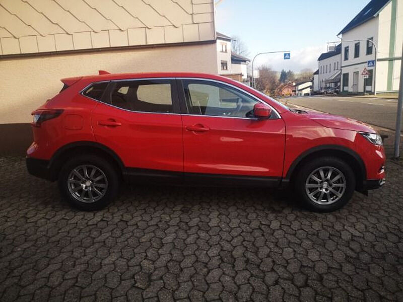 Nissan Qashqai 1.3 DIG-T Acenta Automatik AHK Navi Sitzheizung