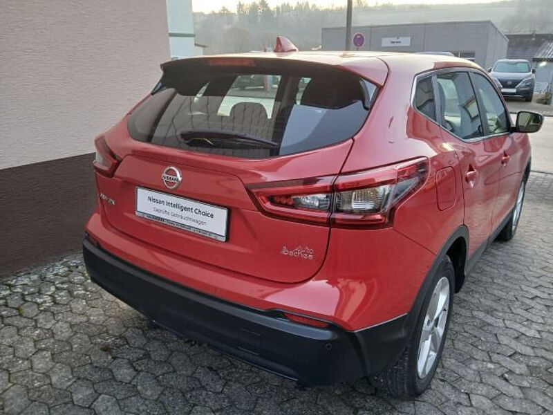 Nissan Qashqai 1.3 DIG-T DCT Automatik Acenta AHK Navi Sitzheizung Rückfahrkamera