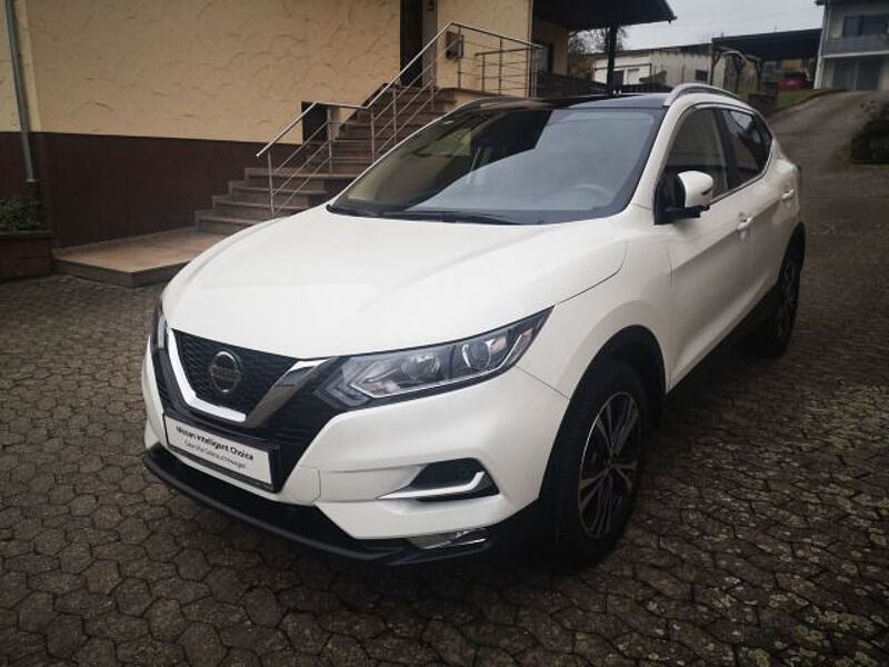 Nissan Qashqai 1.3 DIG-T Zama Navi Sitzheizung Panoramadach