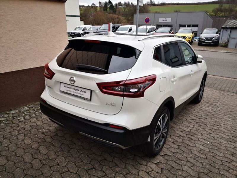 Nissan Qashqai 1.3 DIG-T Zama Navi Sitzheizung Panoramadach